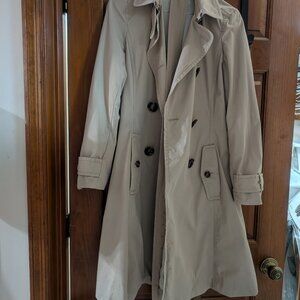 Banana Republic Trench Coat, size Small